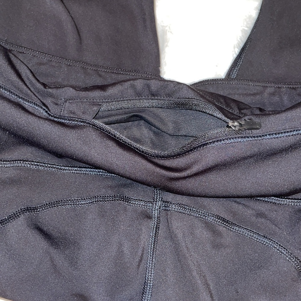 Athleta Accelerated Crop leggings - Picture 6 of 7